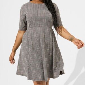 New Torrid Size 4X Plus Mini Double Knit Jacquard Skater Black Gray Dress